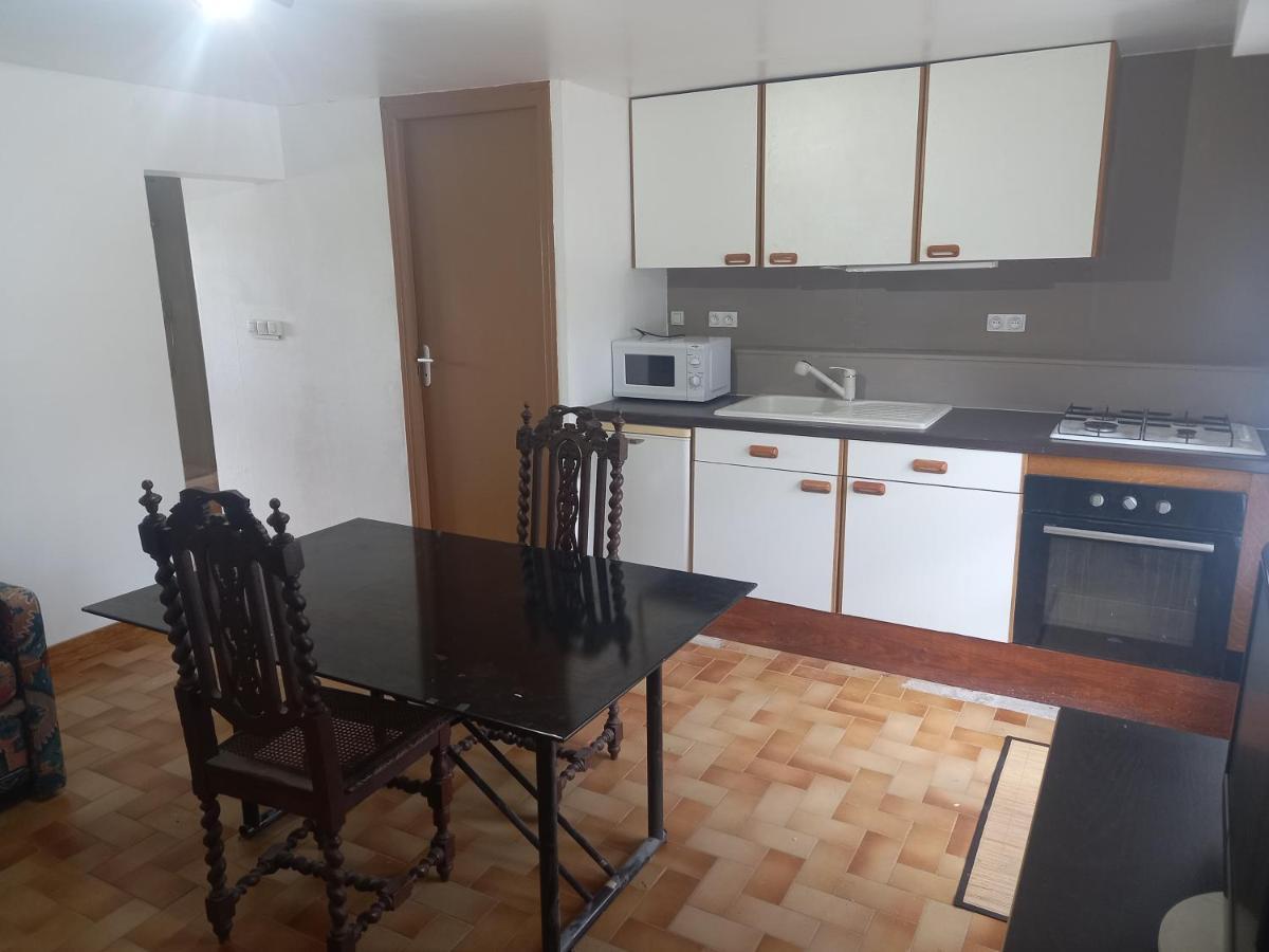 Mon Petit Studio Lägenhet Montmorillon Exteriör bild